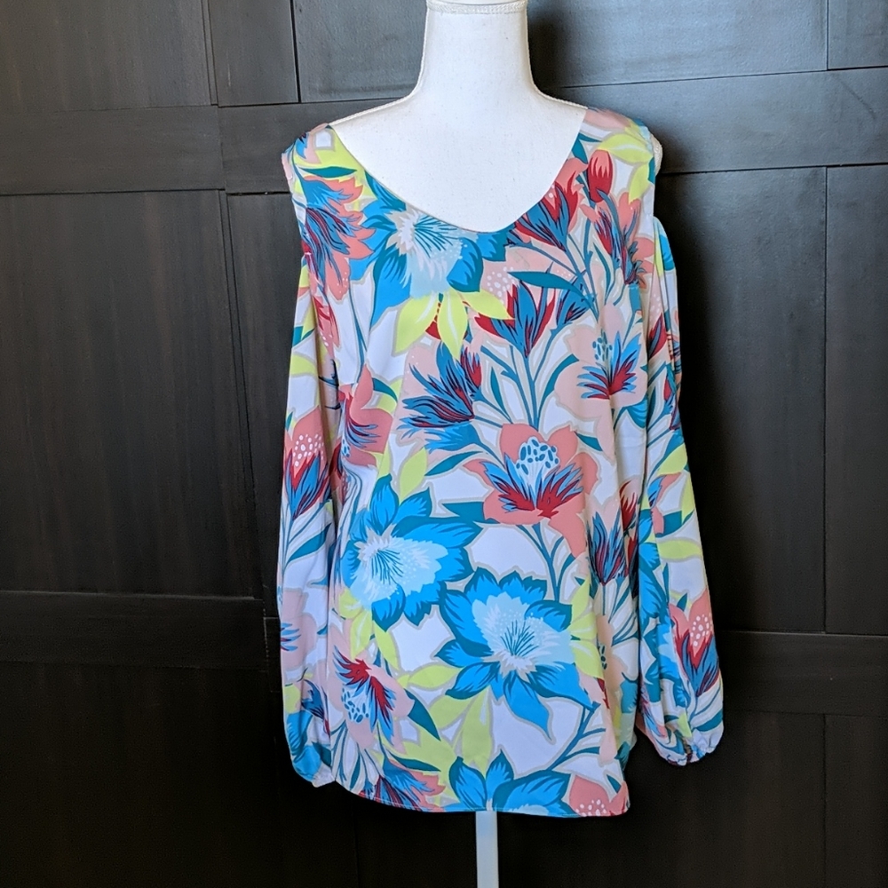 🌵🦆Worthington Cold Shoulder Blouse